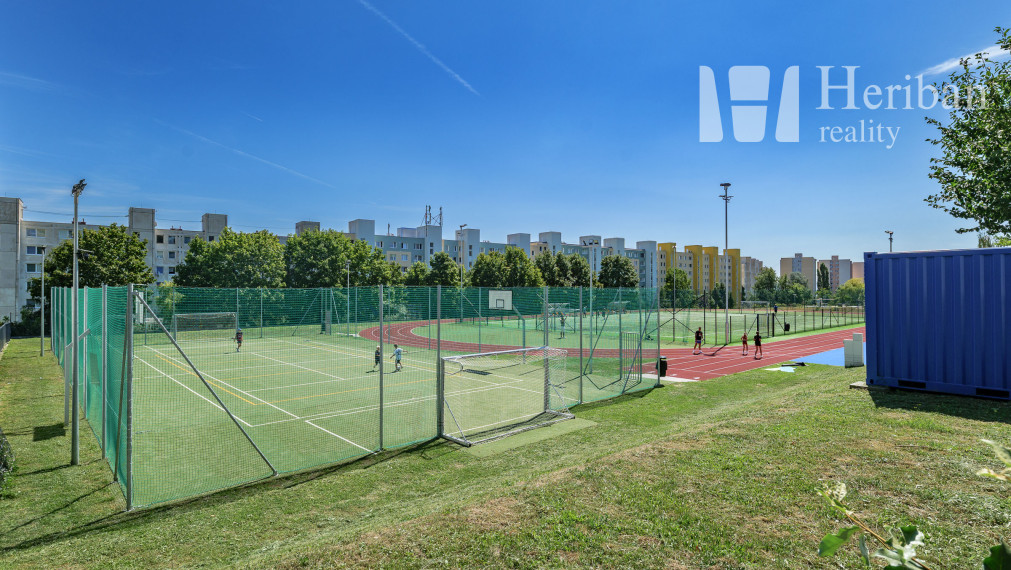 2-izb.byt s logiou, 49m2, 3.p., Titogradská ul, KE-časť KVP