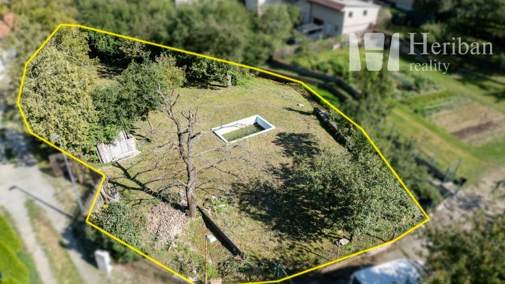 pozemok na výstavbu RD / chaty, 932m2,obec Sokol-časť Uhrinč