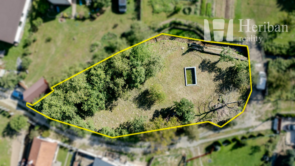 pozemok na výstavbu RD / chaty, 932m2,obec Sokol-časť Uhrinč