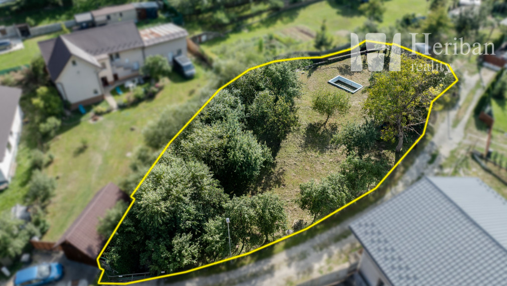 pozemok na výstavbu RD / chaty, 932m2,obec Sokol-časť Uhrinč