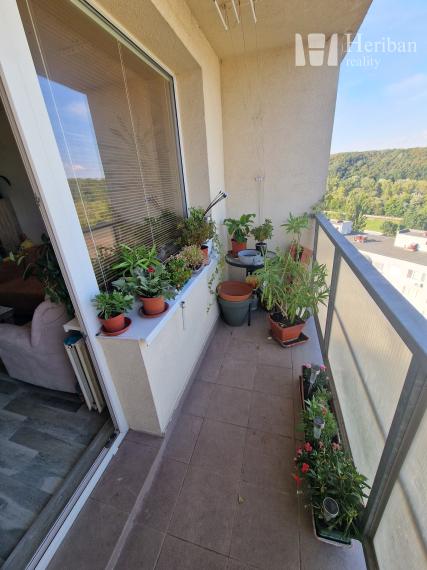 1,5-izb.byt s 2 logiami, komplet.rek., Meteorova ul, Jazero