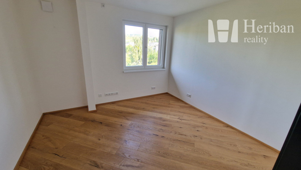 4-izb.byt, 111m2+75m2 terasa, St.Spišská cesta, KE-Sever