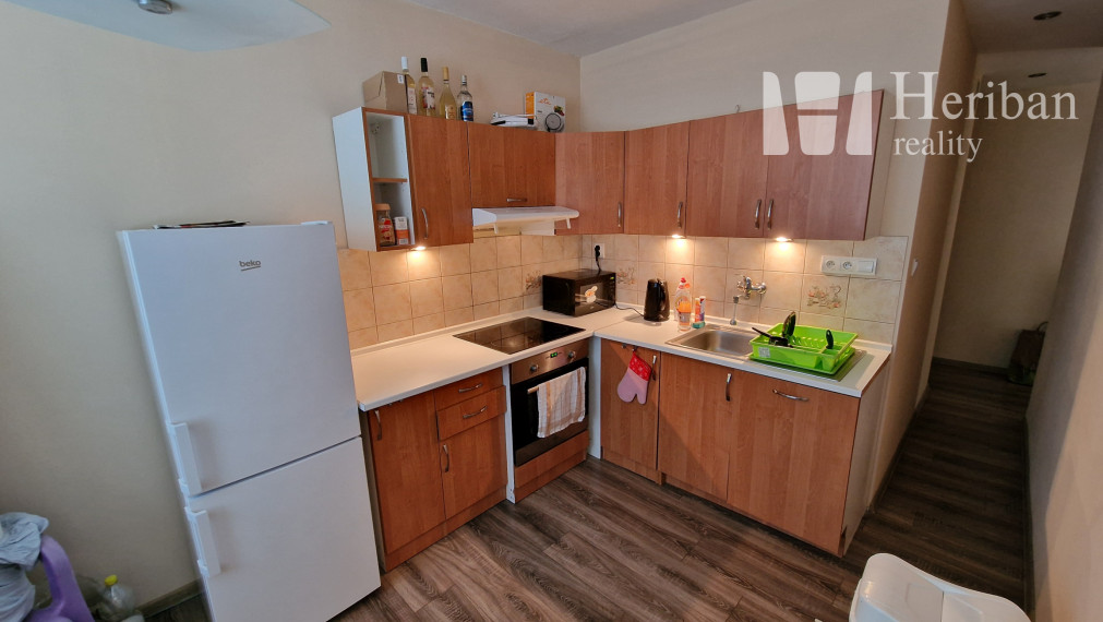 veľký 1 izb.byt s 6m logiou, 42m2, rekonštr., Tokajícká ul,  Ke-Furča