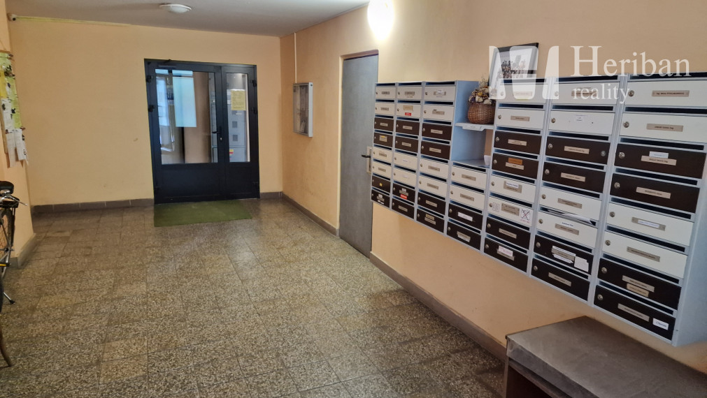 1izb.byt s logiou, 41m2, Braniskova ul, KE-Staré mesto