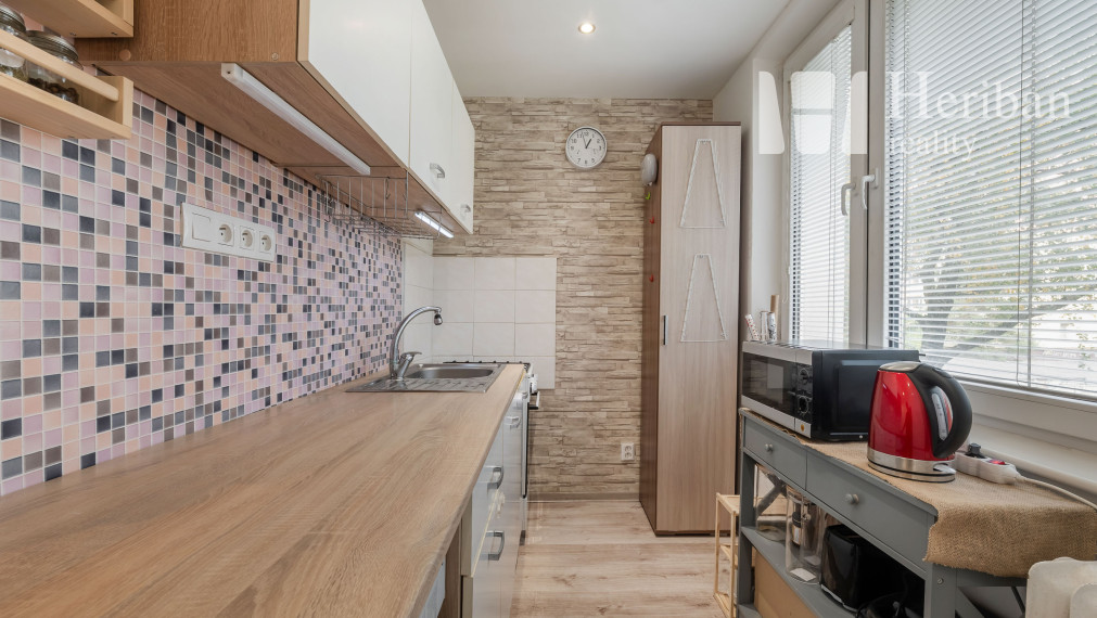 3-izb.byt s logiou,68m2, rekonštr,Orgovánová ul,Západ-Terasa