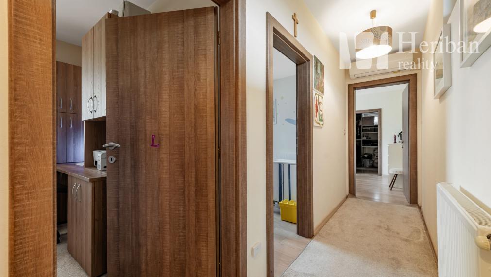 4-izb.rodinný dom s 8,2 ár.pozemkom, Slnečná stráň, Vajkovce