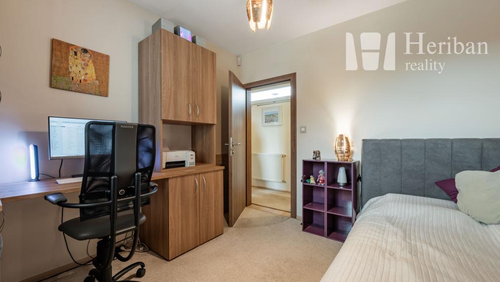 4-izb.rodinný dom s 8,2 ár.pozemkom, Slnečná stráň, Vajkovce