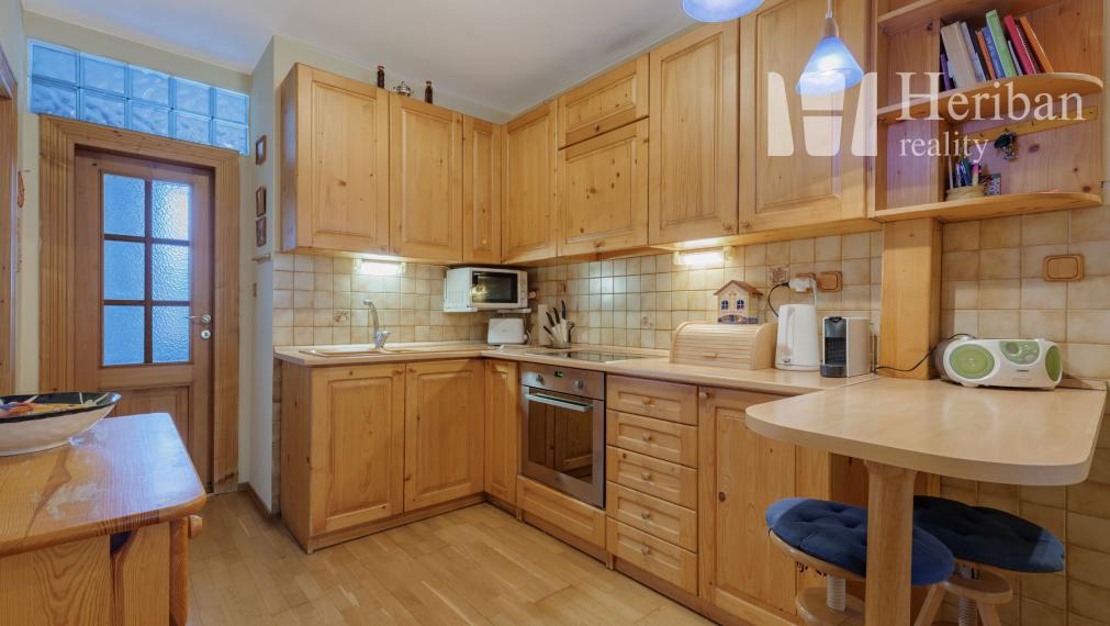 3izb.byt,79m2,s parkovacím miestom,Komenského ul,Staré Mesto