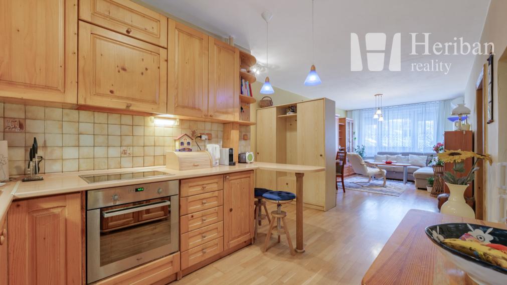 3izb.byt,79m2,s parkovacím miestom,Komenského ul,Staré Mesto