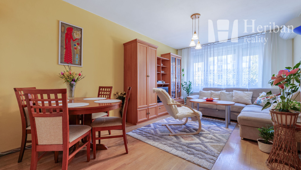 3izb.byt,79m2,s parkovacím miestom,Komenského ul,Staré Mesto