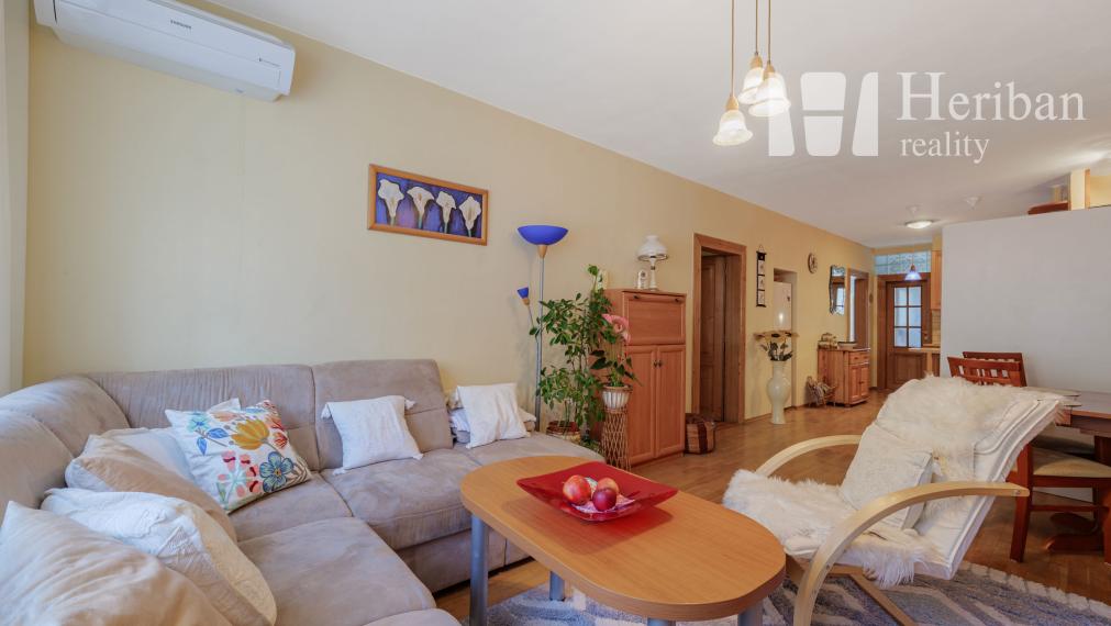 3izb.byt,79m2,s parkovacím miestom,Komenského ul,Staré Mesto