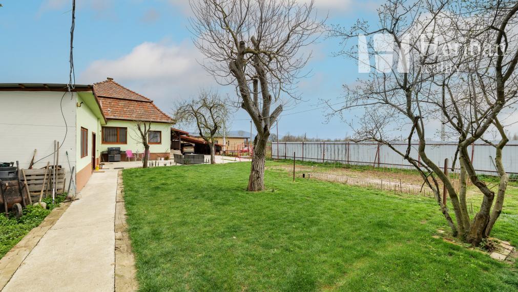 Dom s pozemkom v obci Tornyosnémeti, 20 km od KE- Maďarsko