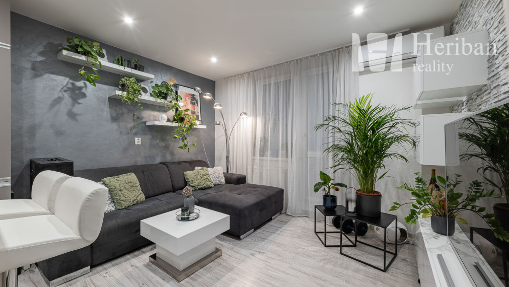 1,5-izb.byt s 7m balkónom, zariadený,Klimkovičova ul, KE-KVP