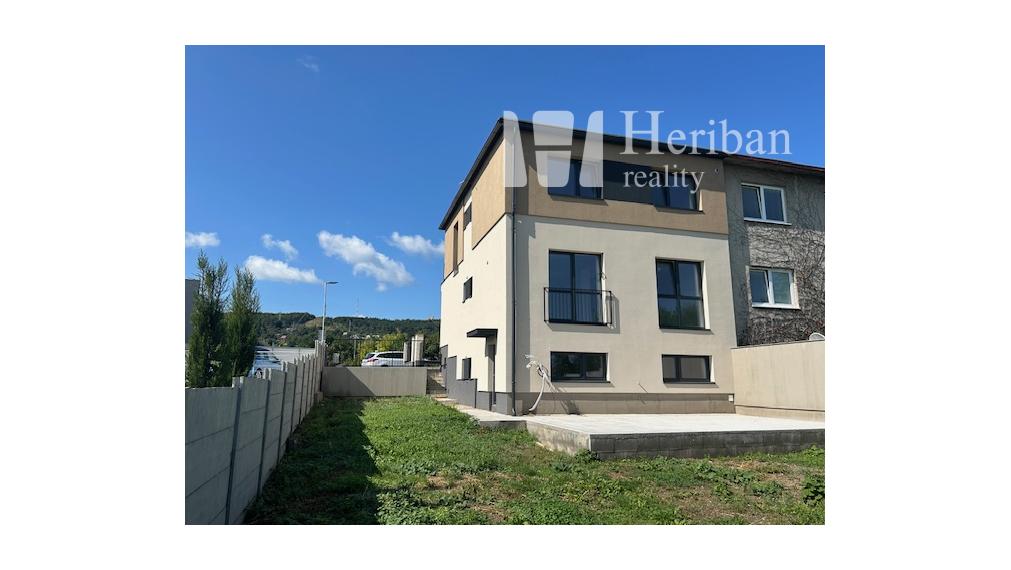 5 izb.RD+4 ár.pozemok, nová kvalitná rek.,Jazdecká ul, Sever