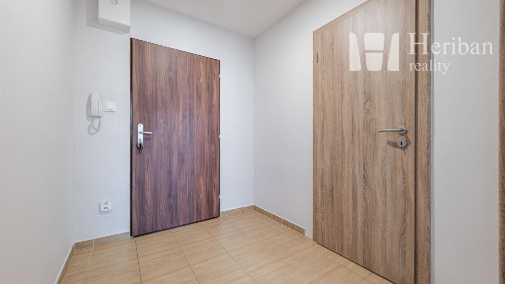 1,5izb.byt, rekonštruovaný, 33m2, Učnovská  ul, KE-časť Šaca