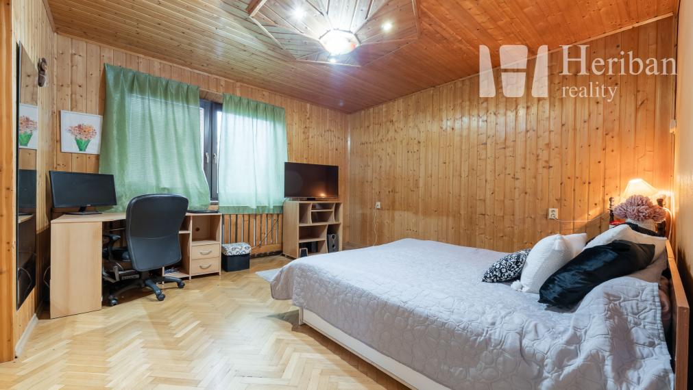 Vidiecky RD so 4-5izbami, 6,5 ár.pozemok, Lorinčík