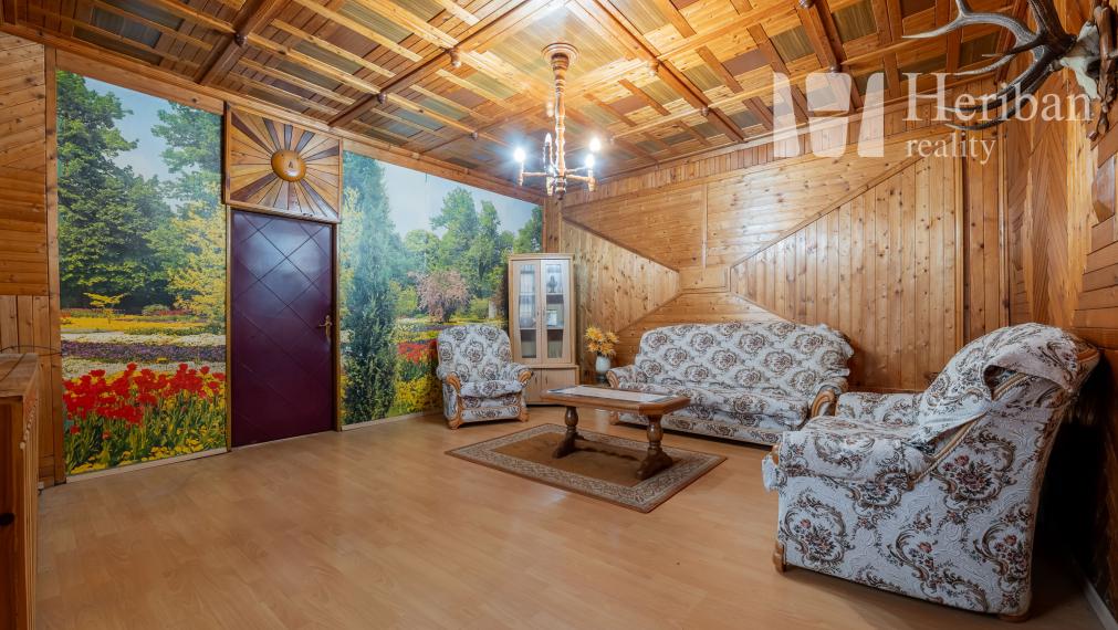 Vidiecky RD so 4-5izbami, 6,5 ár.pozemok, Lorinčík