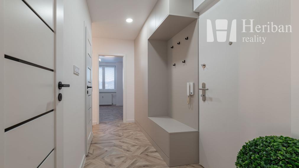 3-izb.byt s 2 logiami, nová komplet rek, Ždiarska ul, Jazero