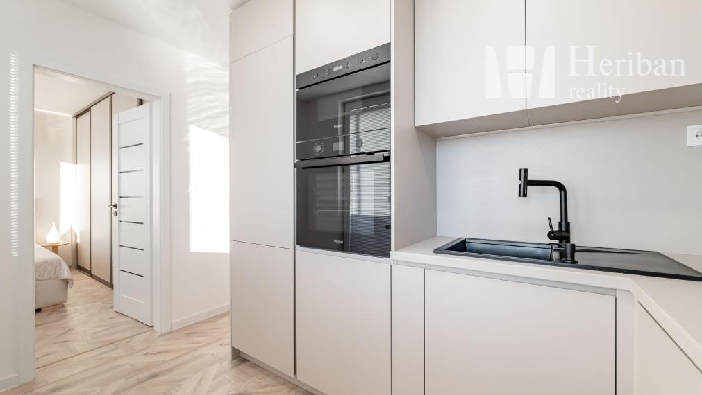 3-izb.byt s 2 logiami, nová komplet rek, Ždiarska ul, Jazero