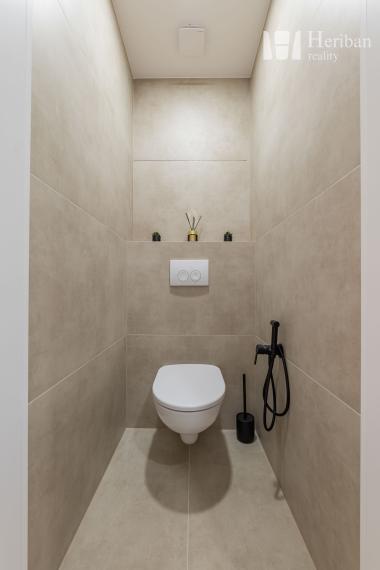 Ždiarska, 3izbový byt nová rekonštrukcia s výhľadom, 2loggie