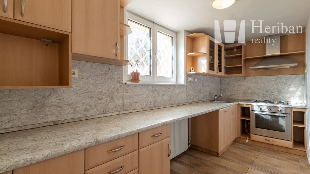 5-izbový RD s garážou, 3,6 ár.pozemok, Kavečianska cesta 14