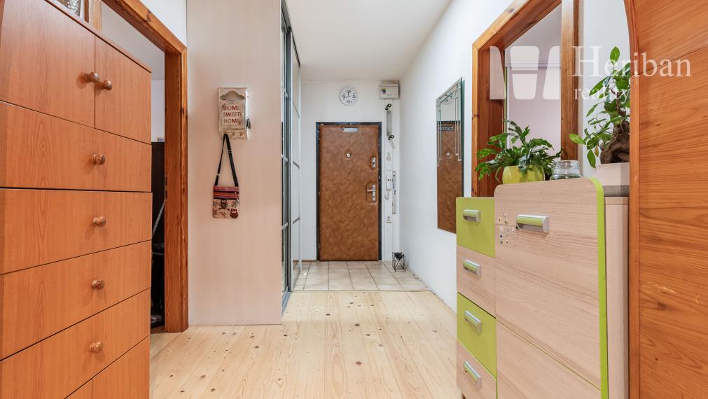 Rekonštr. 3-izb.byt s  logiou, 79m2, Zombová ul, KE-KVP