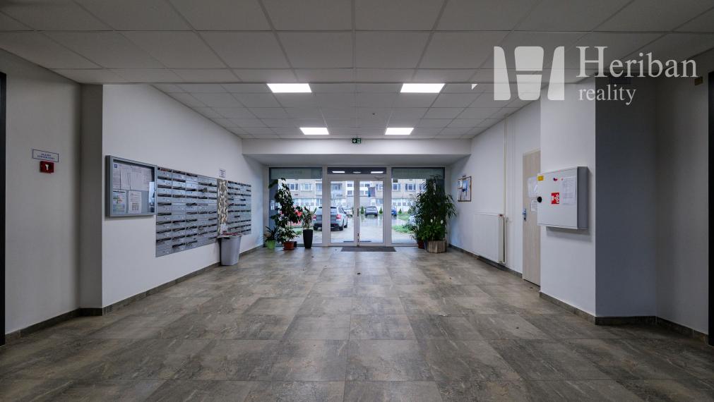 1,5izb.byt, zariadený, 35m2, Učňovská 2, KE-časť Šaca