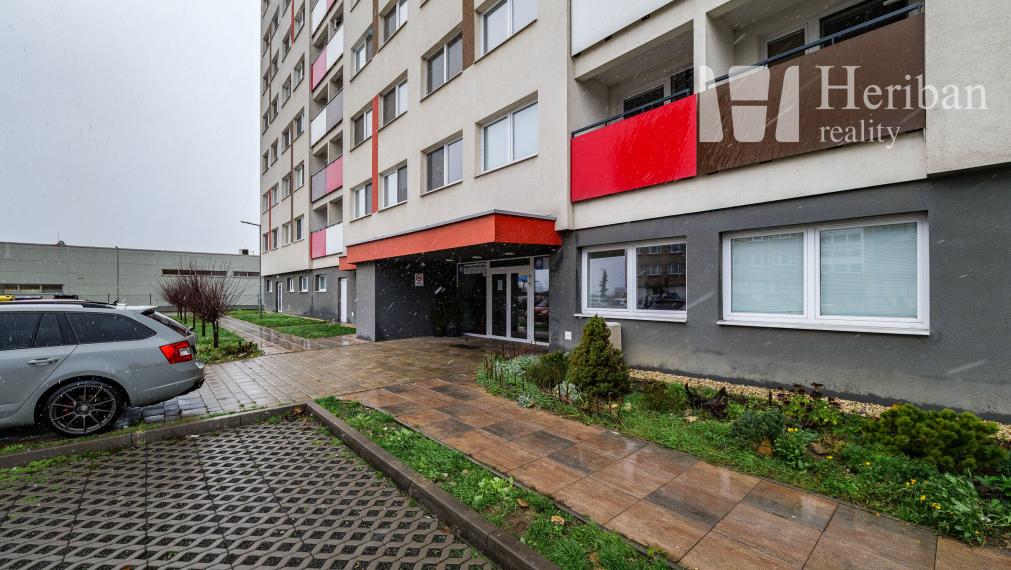 1,5izb.byt, zariadený, 35m2, Učňovská 2, KE-časť Šaca