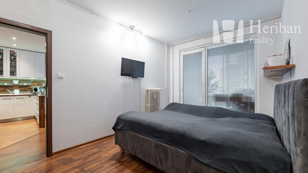 3-izb.byt s logiou, 5.p/8, Hemerkova ul, KE-časť KVP