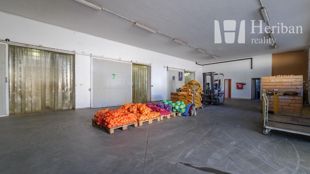 Sklad.priestor+zariadenie služieb,14 árov,Jarmočná ul,KE-JUH