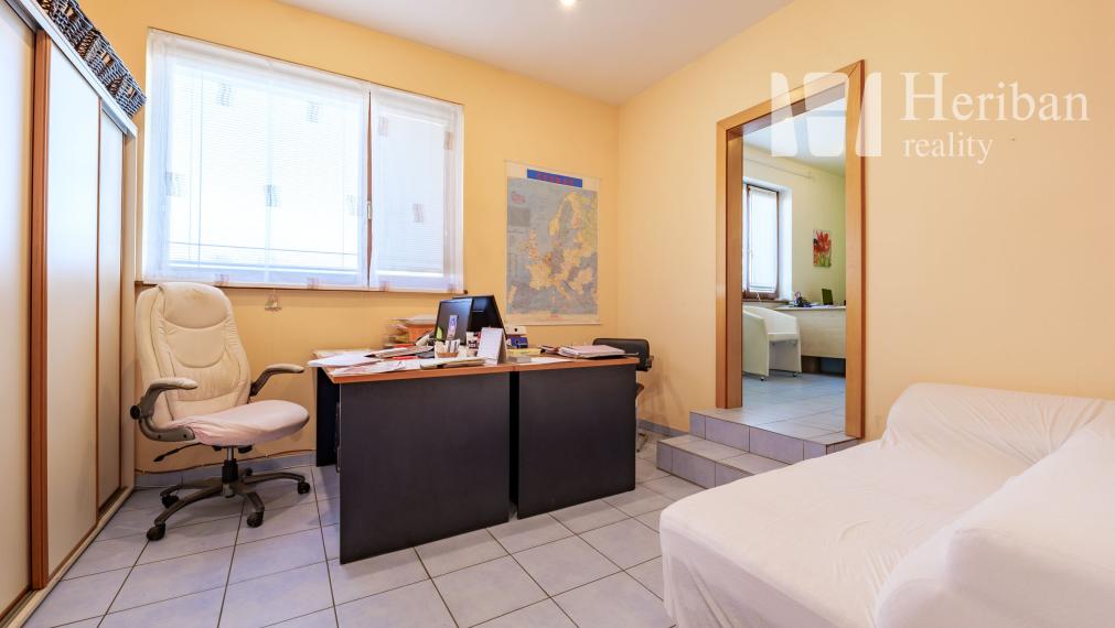 Sklad.priestor+zariadenie služieb,14 árov,Jarmočná ul,KE-JUH