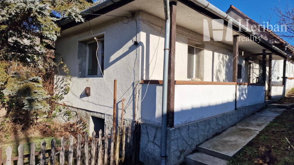 2 domy s 6,2ár.pozemkom, obec Hollóháza, Maďarsko