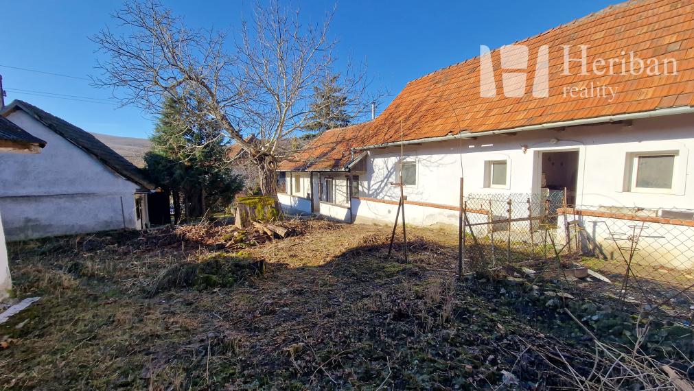 2 domy s 6,2ár.pozemkom, obec Hollóháza, Maďarsko