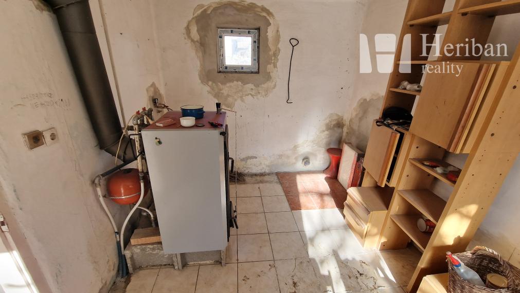 2 domy s 6,2ár.pozemkom, obec Hollóháza, Maďarsko