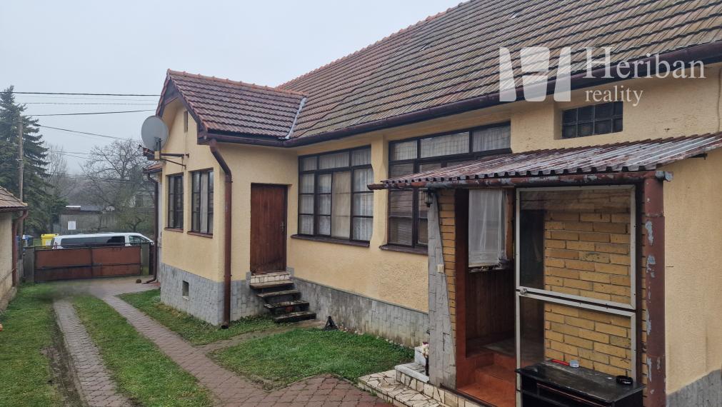 Vidiecky RD so 4-5izbami, 6,5 ár.pozemok, Lorinčík