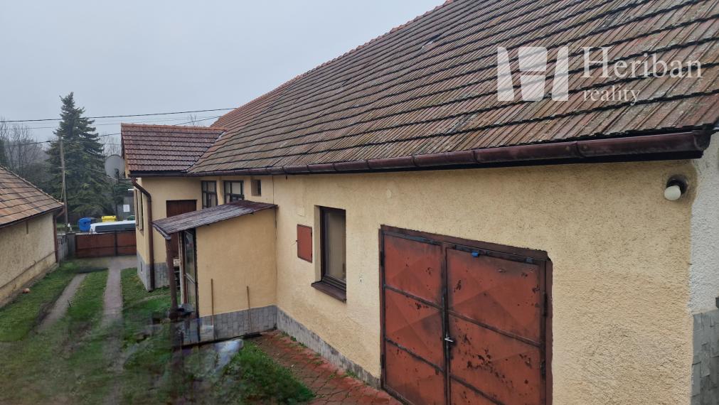 Vidiecky RD so 4-5izbami, 6,5 ár.pozemok, Lorinčík