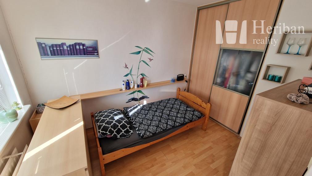 1,5-izb.byt s 6m logiou,41m2,pražský typ, Adlerova ul, Furča