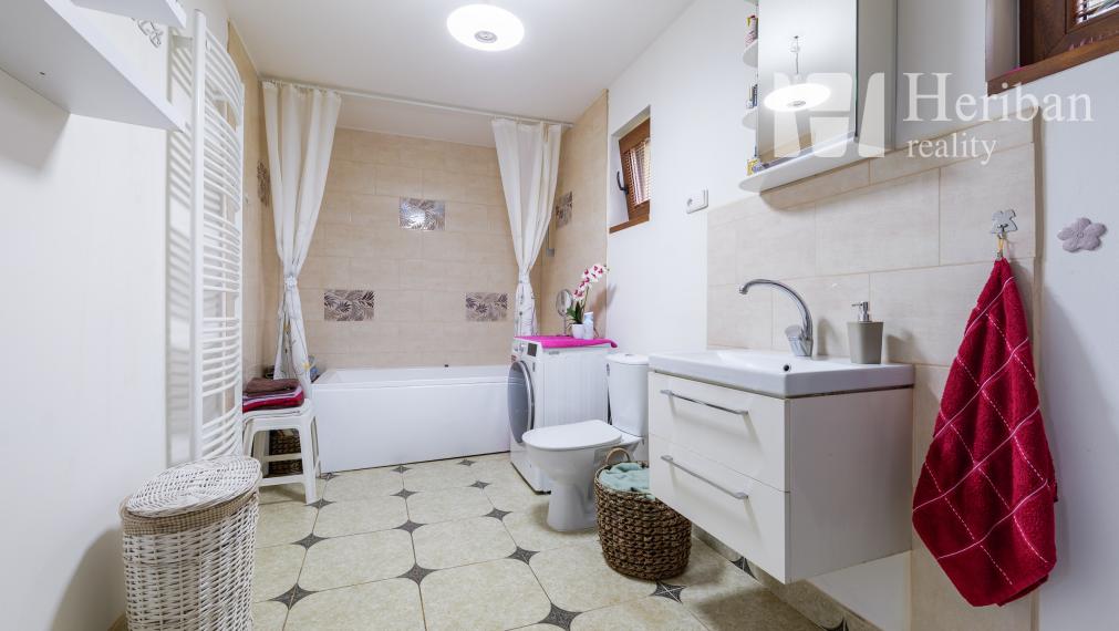 Dom s pozemkom v obci Tornyosnémeti, 20 km od KE- Maďarsko