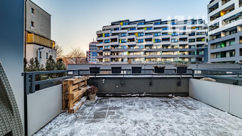 1 izb.byt s 15m2 terasou + park.miesto, Rezidencia pri radnici