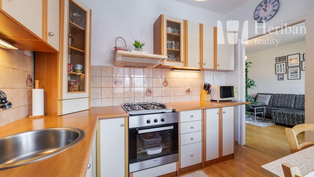 3-izb.byt s logiou, 73m2, 7.p, Južná trieda, KE-časť JUH