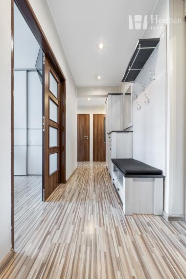 2izb.tehl.byt s balkónom, komplet.rek, Obrancov Mieru, Sever