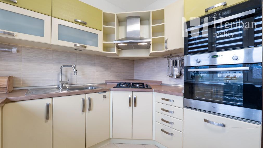 2izb.tehl.byt s balkónom, komplet.rek, Obrancov Mieru, Sever