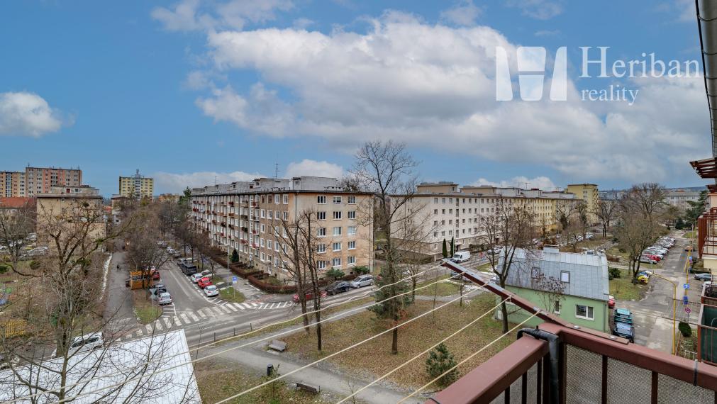 2izb.tehl.byt s balkónom, komplet.rek, Obrancov Mieru, Sever