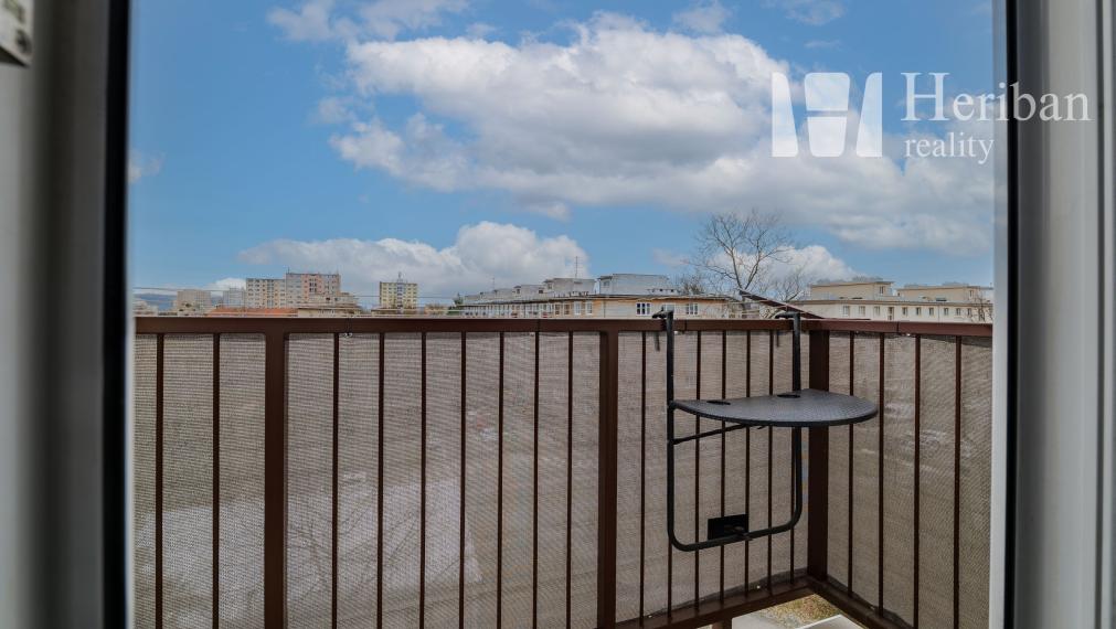 2izb.tehl.byt s balkónom, komplet.rek, Obrancov Mieru, Sever