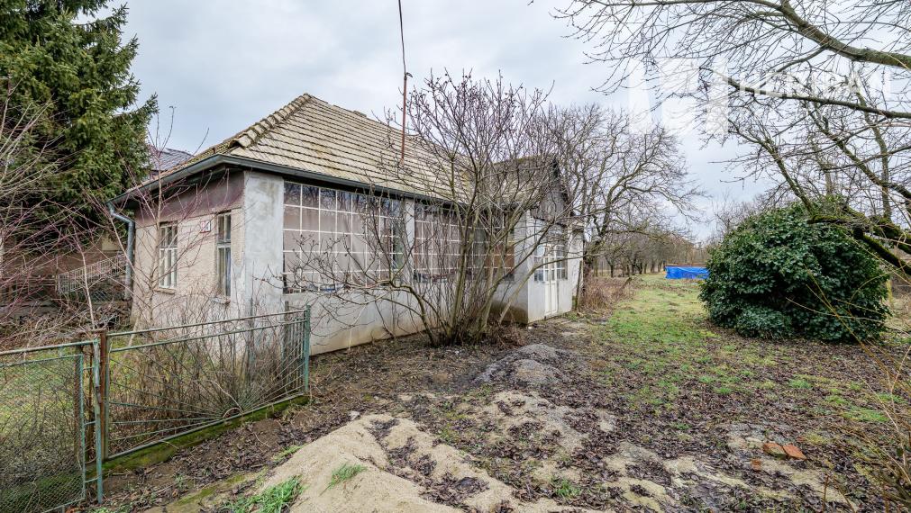 rodinný dom s 17ár.pozemkom, Veľké Trakany, okres Trebišov