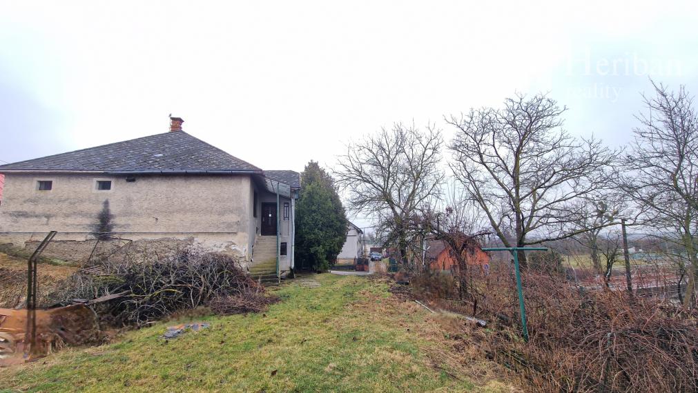 4 izb.rodinný dom s 8,3 ár.pozemkom, obec Vyšná Hutka