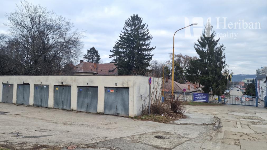 Na prenájom:panelová garáž, 18m2, Turgenevova ul, KE-JUH