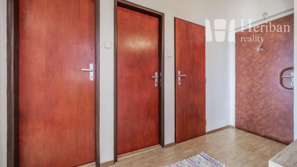 1izb.tehl.byt s balkónom, 41m2, Tolstého ul, KE-Sever