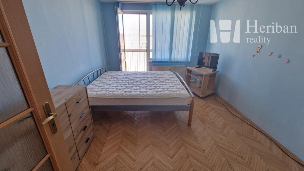 2 izb.byt s logiou, rekonštr, zariadený, Partizánska ul, JUH