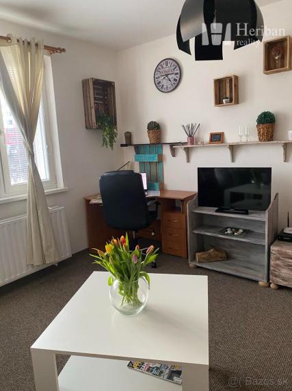 2-izb.byt s logiou, 53m2, 3.p., Jasuschova ul, KE-časť KVP